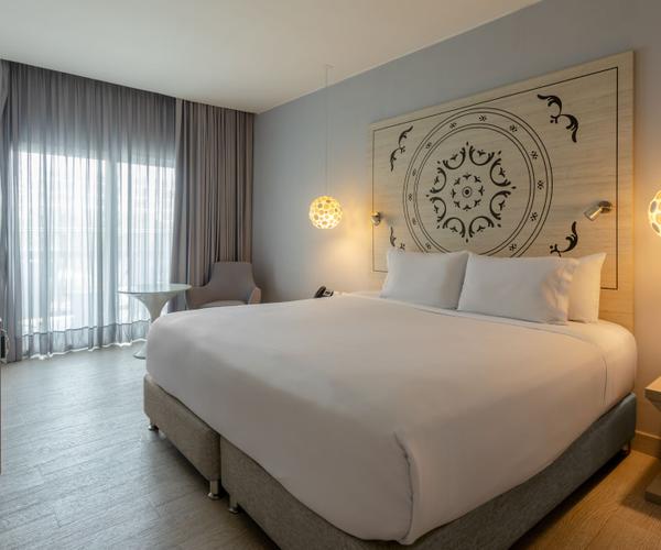 Deluxe Cama King